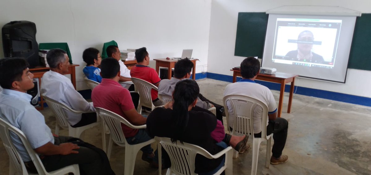 e_mvll's tweet photo. Muchas gracias, maestro Idel Vexler. Una excelente ponencia que fortalecerá nuestro trabajo dentro y fuera de las aulas. Los docentes y directivos de las I.E rurales, a pesar de las dificultades, podemos recibir un seminario de calidad. Gracias @ivexler @MineduPeru https://t.co/ifUHGfyEH8