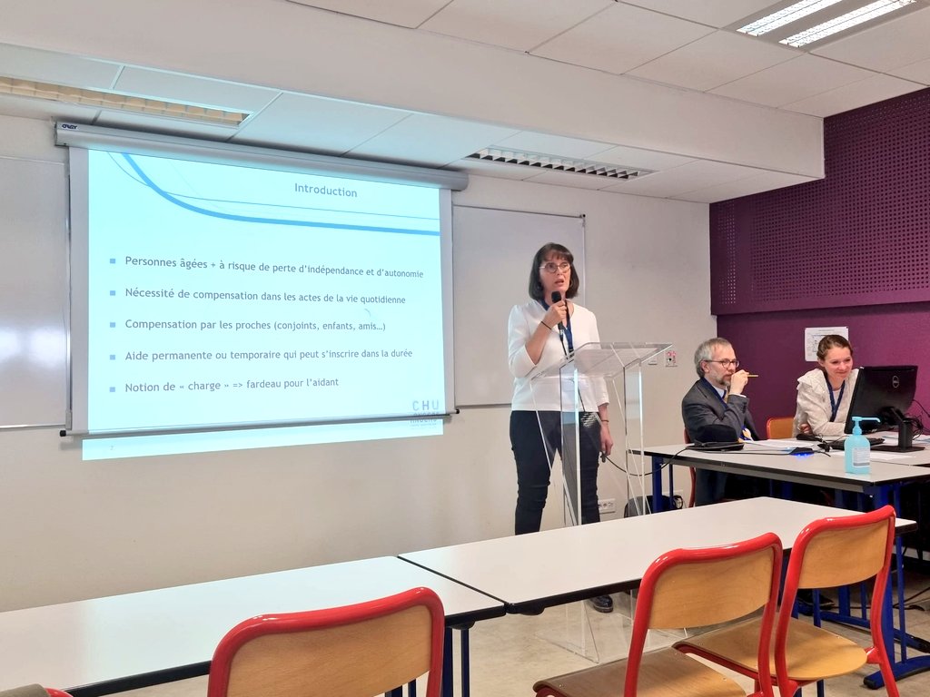 SgocAngers22's tweet photo. Présentation par Carine Cosme, IDE @GeriatreAngevin @chu_angers https://t.co/OJ7ivvdn2i