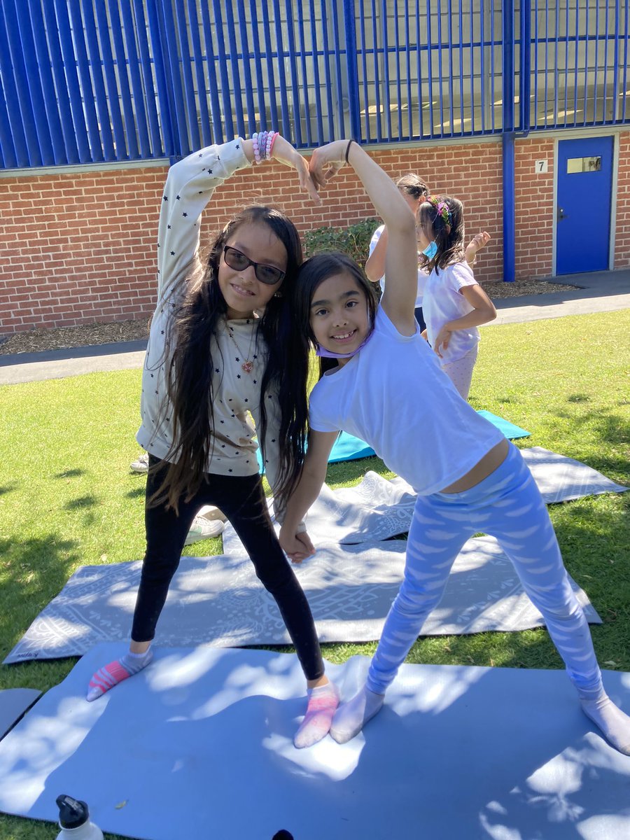 It’s been a very busy week spreading Mental Health Awareness at <a href="/birneyERUSD/">Birney Tech Academy</a>  Here are some photos from the week so far. #MentalHealthAwarenessMonth  <a href="/ooliverDLC/">Olivia Oliver</a>