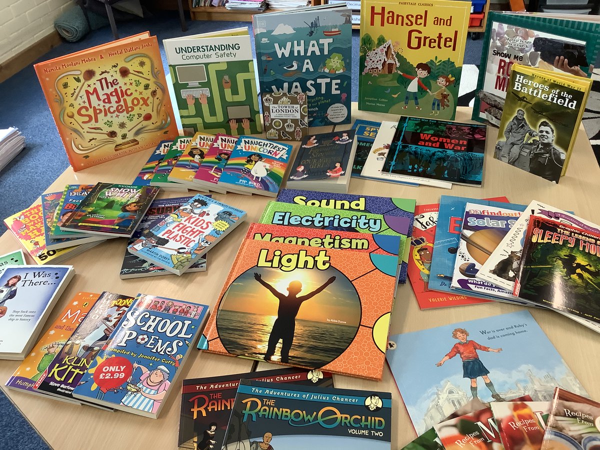 Aquamarine celebrated Pyjamarama in their PJs with their brand new books that they bought with the sponsored skip donations!

<a href="/Booktrust/">BookTrust</a> 

#edithcavellprimaryschool #edithcavell #ecps #pyjamarama #pyjamaday #booktrust #books #booksforbugs