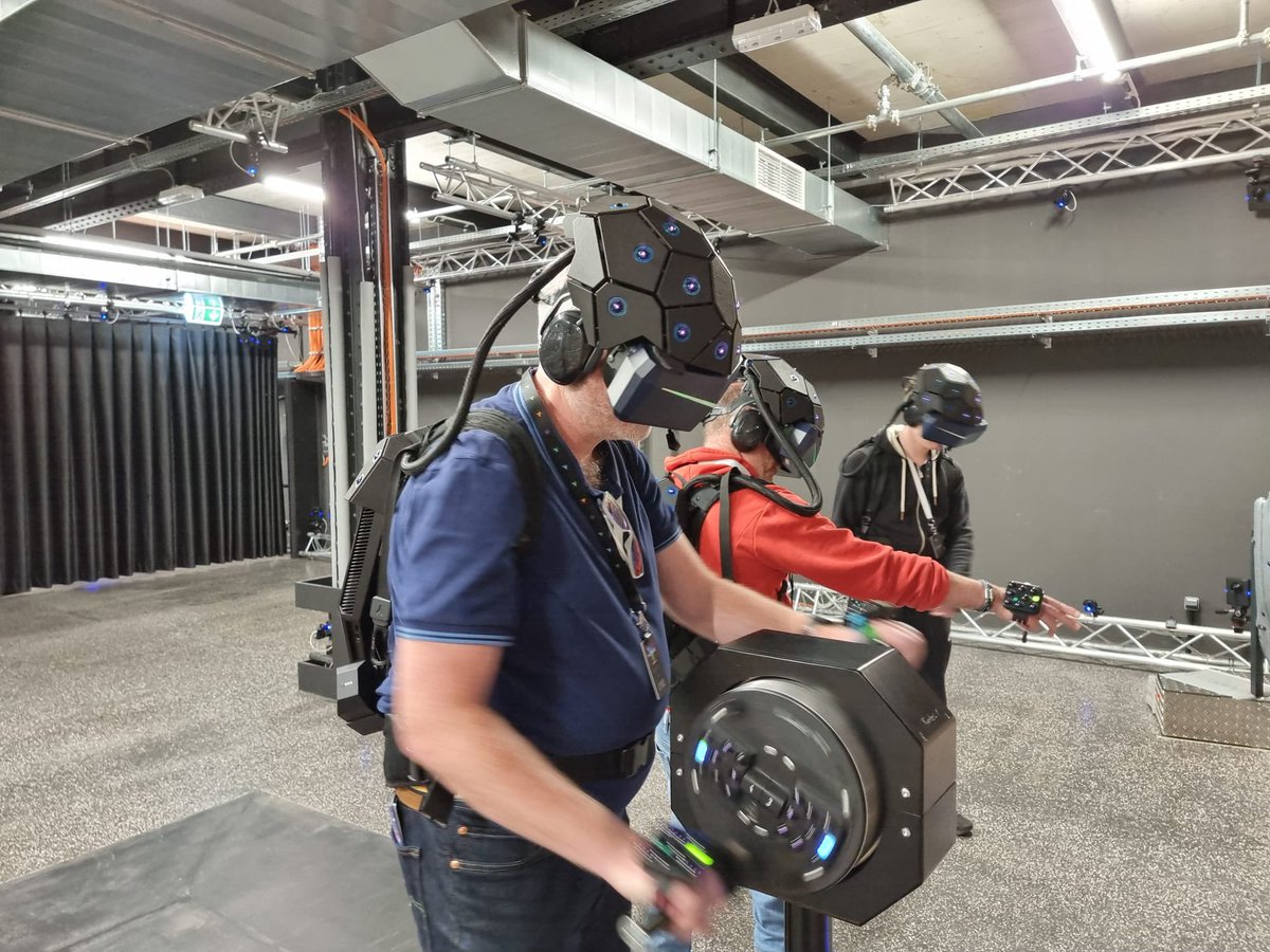 AndyRayCavHts's tweet photo. Wow what a great #lbe #vrexperience @yullbe_official @MiWuLa the story really works with great props and fun for everyone! Thanks for having @Vicon over, the hospitality by our host Philip Rüd was excellent. @VRcoaster and @europa_park really know how to make an experience! https://t.co/rs5bh1ZjfA