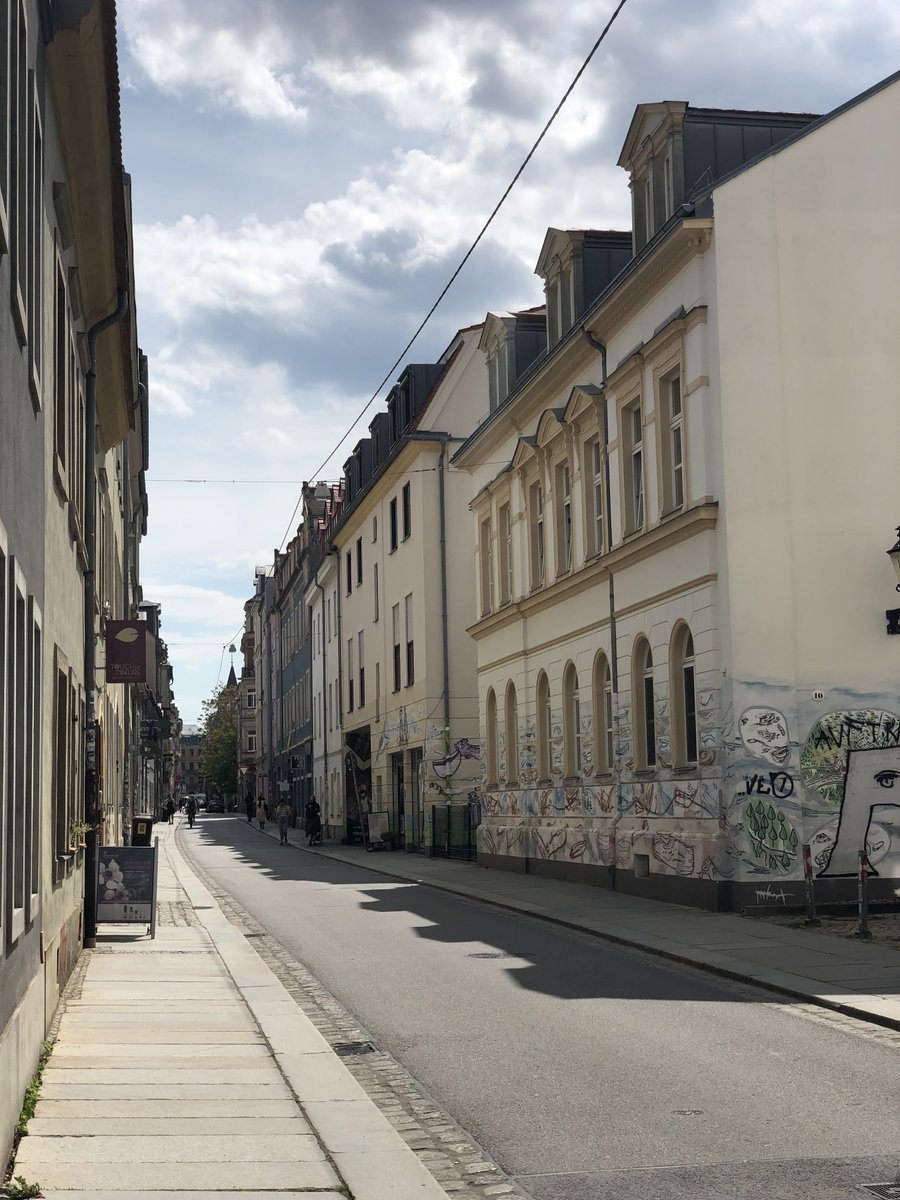 AltFin_uni_lu's tweet photo. 📍 Field trip Saxony -  Day 4

Discussing new regional community-based financing models at the @UmweltzentrumDD in #Dresden today! 

#sustainability #CooperativeFinance #SustainableFinance https://t.co/f7lmC4IsBq