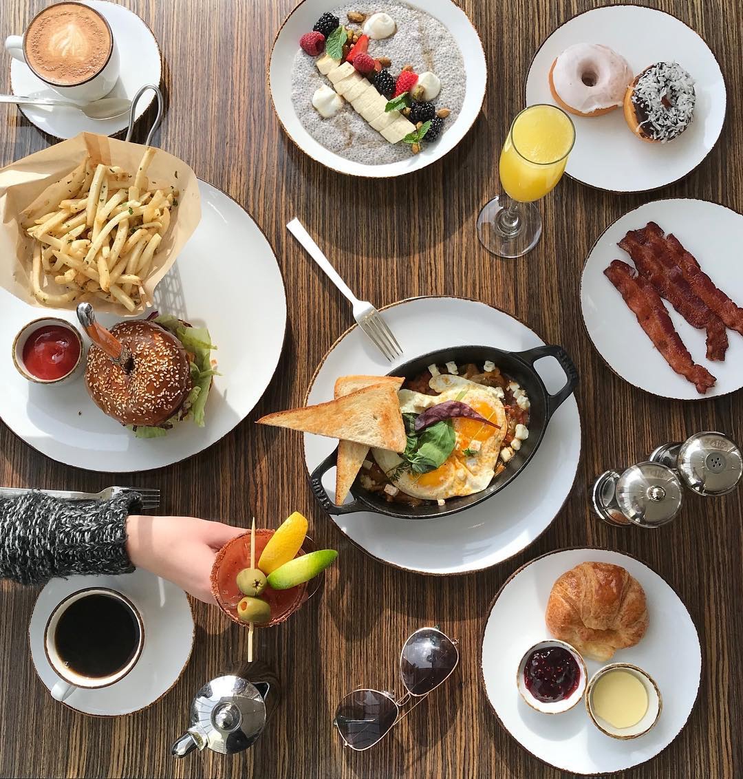 andazweho's tweet photo. Brunch is back and better than ever! Bring some friends and visit @riothouseweho to see for yourself! 🥞🥂

#RiotHouse #RiotHouseWeHo #RiotHyatt #AndazWeHo #WeHoCulture #LABrunch #Brunch https://t.co/RQt9z235Uh