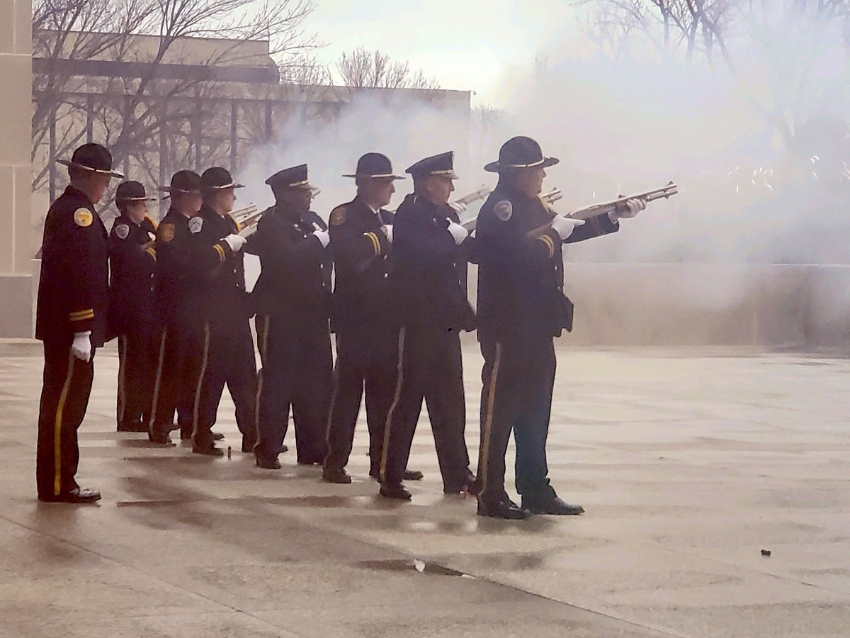 DrewWrigley's tweet photo. Honored to address the crowd assembled last evening in the capitol for the annual “Peace Officers Memorial Ceremony” #BTB #LawAndOrder #NeverForget
#PeaceOfficersWeek
#NDAG #NDAG30 https://t.co/p2gtKI3dLn