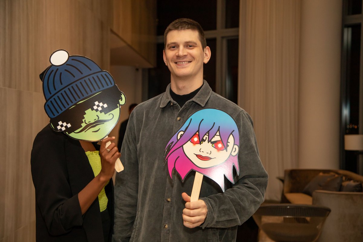 BitBulliesNFT's tweet photo. I spy $LUNCH money! #HODL and stay tuned for the next $LUNCH event. Drop by our discord and say hi to the best #NFTCommunity in #NYC. 

https://t.co/geNFrMzU1l

Vote for your favorite pic on the poll! 👇

#NFT #NFTProjects #NFTNYC #NFTNYC2022 #cryptocurrency #EthereumNFTs https://t.co/Z3SWj5bIAF