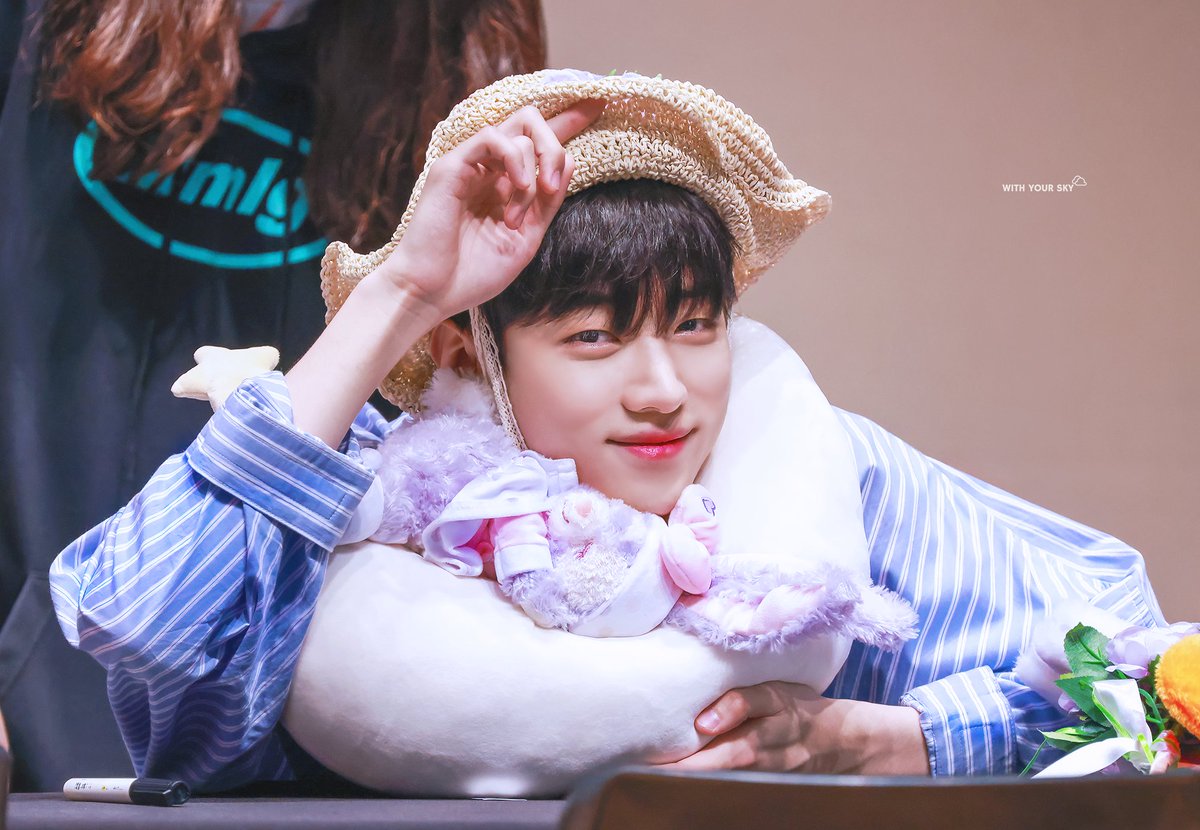 with_your_sky's tweet photo. 220513  원더월 대면팬싸 
[HQ]

#재찬 #박재찬 #JAECHAN #DKZ https://t.co/hzUdkYVoZt