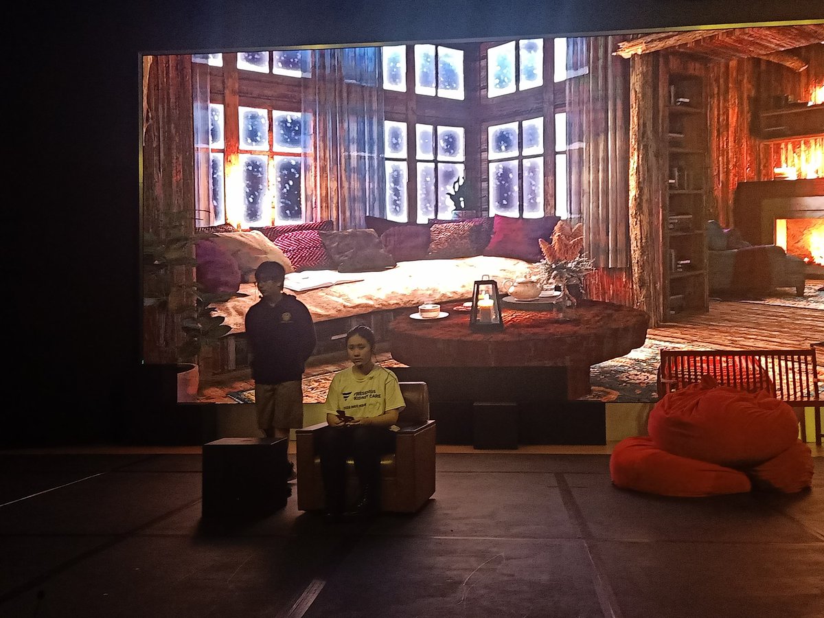 IanTiiJacob's tweet photo. Now we only have a week 😰😰 In God we trust 🙏 #drama #stagearts https://t.co/PlMxbR0szv