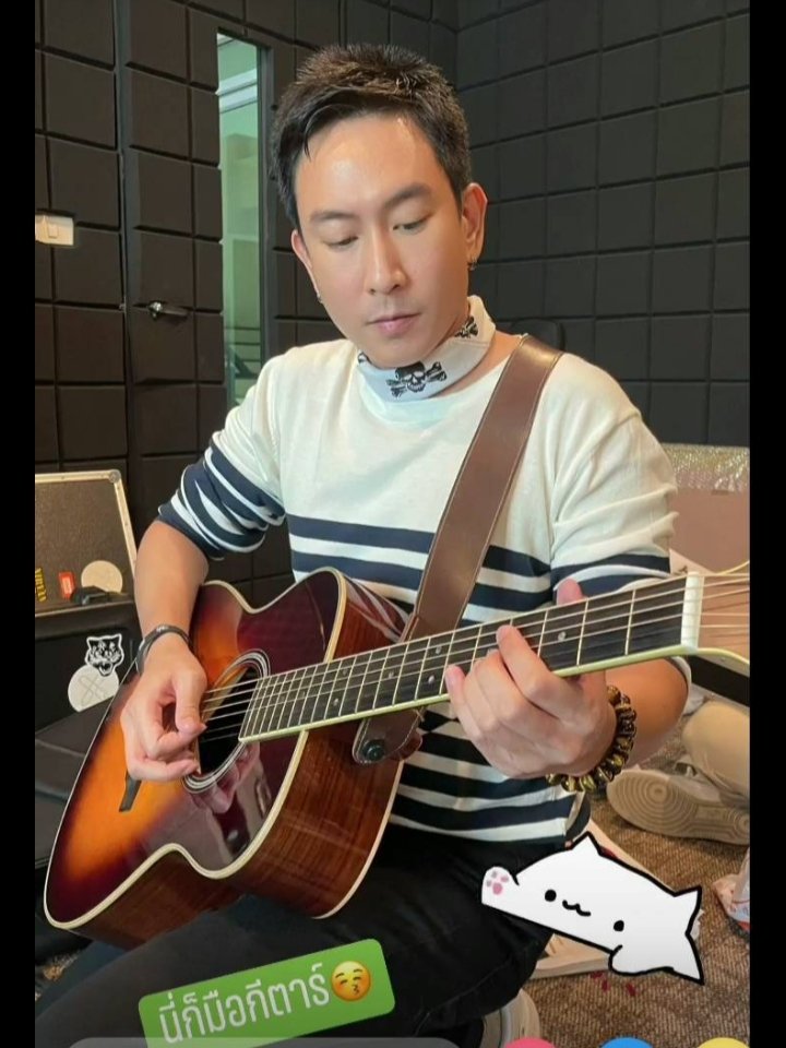phr_kanh's tweet photo. มือกีต้าร์หล่อบอกต่อด้วย GOOD NIGHT นะคะพ่อ ♥️♥️♥️ #แพทพาวเวอร์แพท #patpowerpat #powerpat22 https://t.co/6YyKVmf6PL