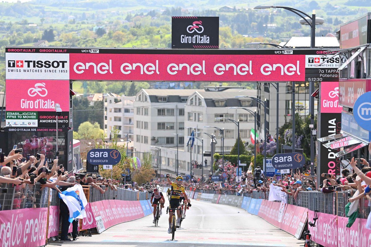 🇳🇱🇳🇱🇳🇱 @koenbouwman 🇳🇱🇳🇱🇳🇱

👏👏👏👏 

#Giro