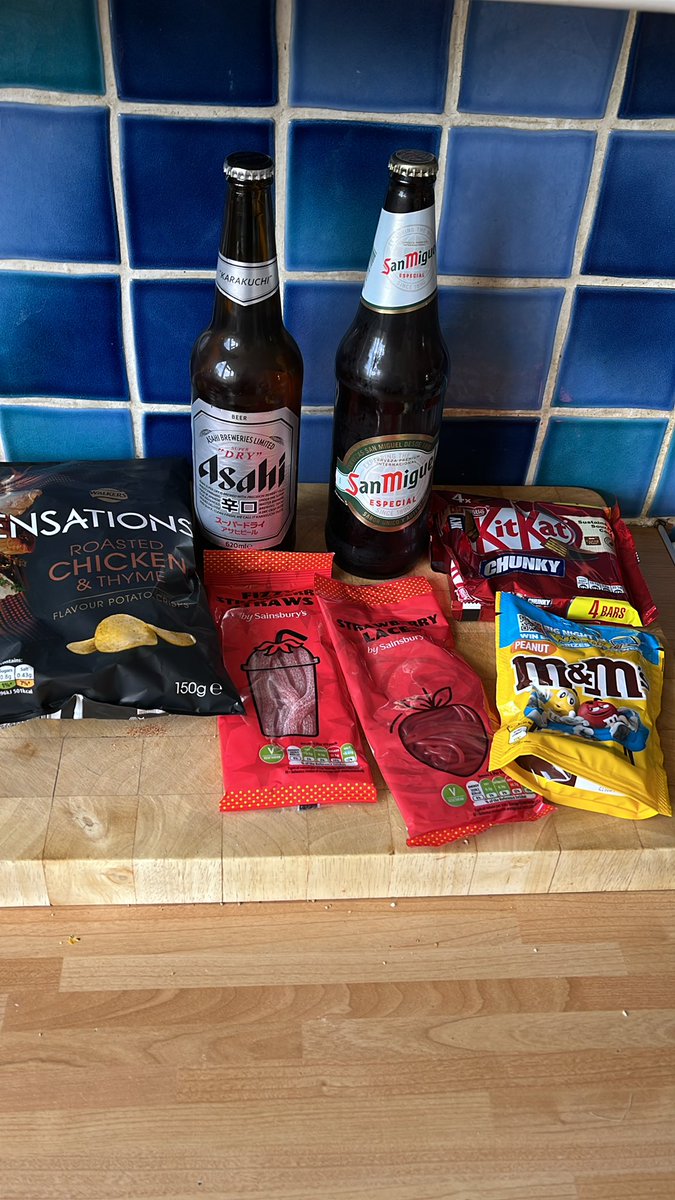 MartCAFC45's tweet photo. Been shop #combofriday @FoxyII2 https://t.co/hqNZjFFkor
