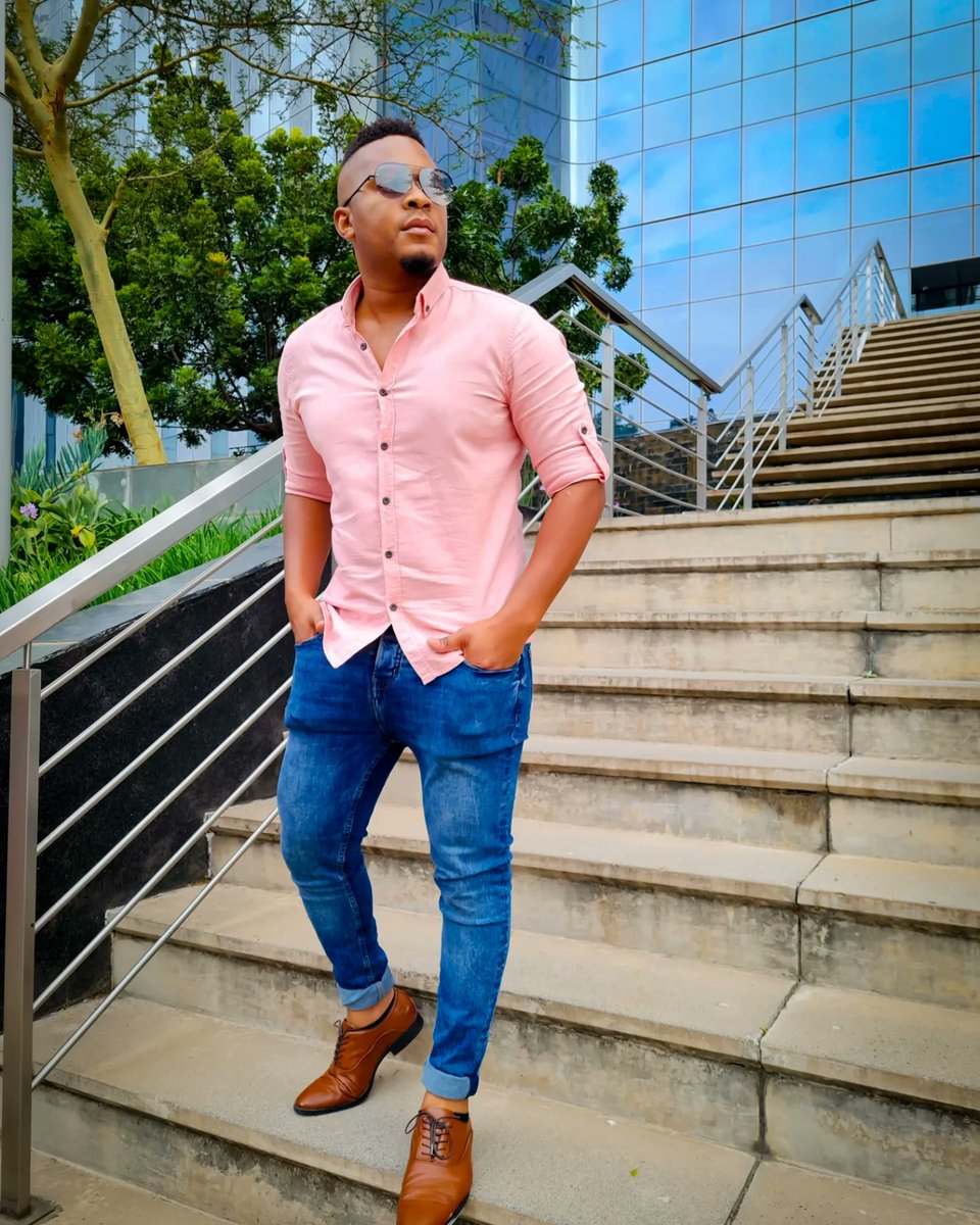 Svvuave's tweet photo. It's been one hell of a week and I've been feeling like I don't know if I'm coming or going, but in the end, everything worked out perfectly! All in His time as always! Praise God! Here's to an awesome weekend of R&amp;R!! 🙏🏾💯💜

#FridayThe13th #FridayFeeling #FridayVibes #StayAlive https://t.co/ldmO0x7HcV