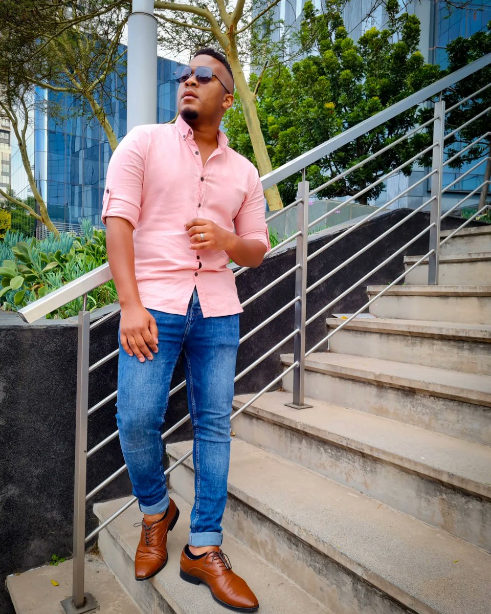 Svvuave's tweet photo. It's been one hell of a week and I've been feeling like I don't know if I'm coming or going, but in the end, everything worked out perfectly! All in His time as always! Praise God! Here's to an awesome weekend of R&amp;R!! 🙏🏾💯💜

#FridayThe13th #FridayFeeling #FridayVibes #StayAlive https://t.co/ldmO0x7HcV