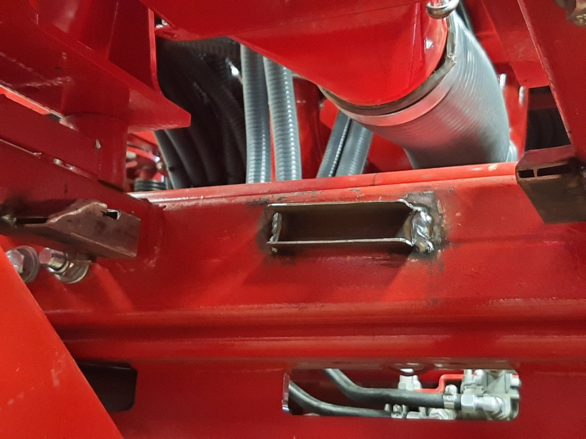 StuartTab's tweet photo. New drill delivered, first thing to do is modify it #makeitbetter  somewhere for the calibration bag now #FarmLife #drill #modified https://t.co/yRWzqFEU2X