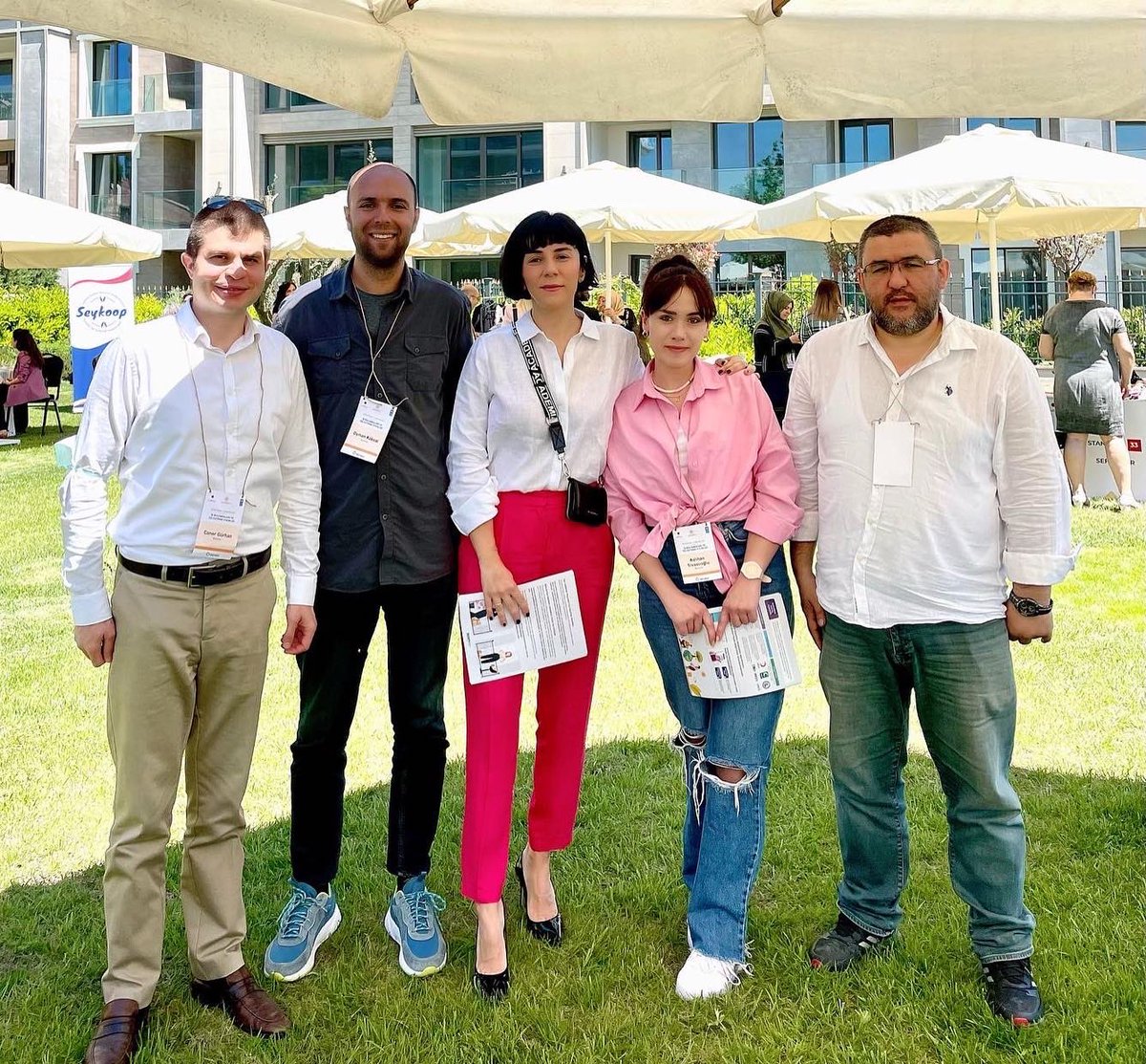 Bizimoncom's tweet photo. Bugün @undpturkiye ve T.C. Sanayi ve Teknoloji Bakanlığı Kalkınma Ajansları iş birliğiyle yürütülen İşten Sosyal Uyuma Projesi kapsamında kadın kooperatifleri ve kadın girişimcilere yönelik düzenlenen “İş Buluşmaları ve Eşleştirme Etkinliği"ne katıldık. #bizimon #sosyalalışveriş https://t.co/BxD0m9azGx