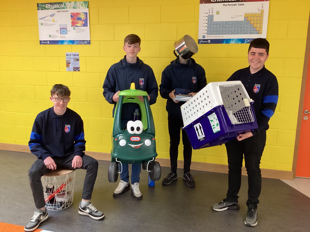 BallymakennyC's tweet photo. Senior cycle students taking part in the Anything But Your Bag challenge today as part of Wellbeing Week! 😁#louthchat #wellbeing https://t.co/lNejUqVjqA