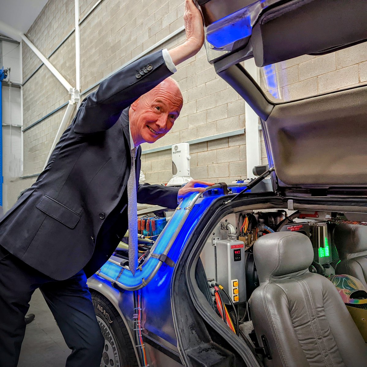 Today, we were pleased to welcome Pat McFadden (@patmcfaddenmp), MP for Wolverhampton South East to the launch of our Electric Vehicle and Green Technologies Centre. Thank you, Pat Mcfadden, for your ongoing support of the college. #EVlaunch #DefiningFutures.