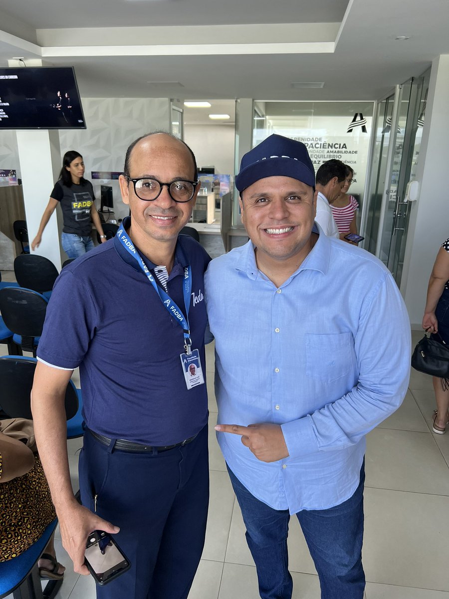 PrC_Augusto's tweet photo. Momento Especial com os Colaboradores da CENTRAL de ATENDIMENTO da FADBA. 

Obg pelo CONVITE - @LEAL_HHS - Gerente Financeiro FADBA. 

Ninguém será deixado para trás! https://t.co/ktkc4jnD4E