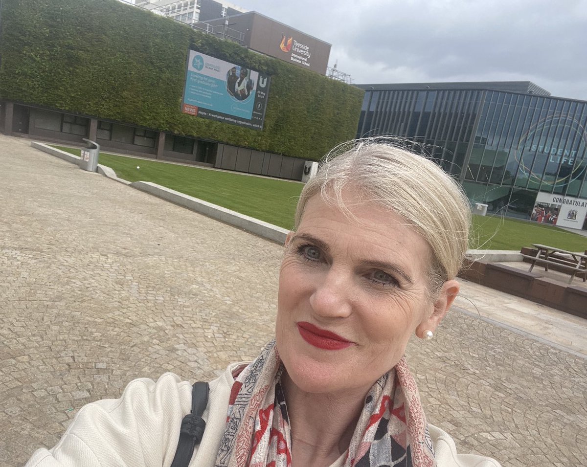 prestonmissc's tweet photo. Love getting back in the classroom
Particularly @TeessideUni @teessideunitubs with #MBA students talking #careerjourney #innovation #leadership #challenges #findingyourwhy
Thanks for invite @S_Withrington https://t.co/NEoicym6qE