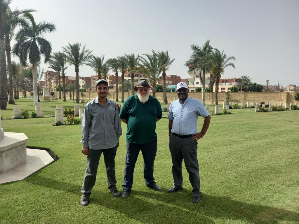 MatrawyWalid's tweet photo. Today Tel El kabir war cemetery ,Rod Carkett
  Technical Manager Hort and Mr.baghdady rashed General Supervisor. Mr. Rod 's commente that the excellent and beautiful cemetery We were happy to visit them today @CWGC @richhills68 @georgeelia5 @AAPAComms @baghdady_rashed https://t.co/jBhLQDz3NA
