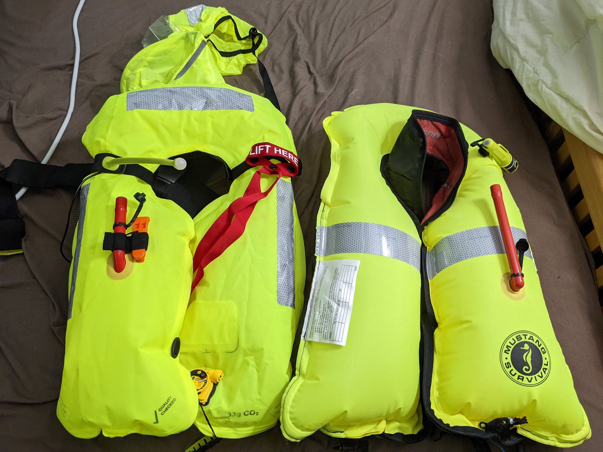 Neil_C_Swart's tweet photo. Interestingly my 5 yr old @MustangSurvival PFD holds air way better than my half-the-age and double-the-price deckvest from @Spinlock_HQ. Sample size=1. https://t.co/KryhWAAZm2