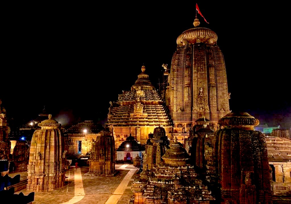 Lingarajdham's tweet photo. Jai Baba Lingaraj🙏🏻

#Lingarajtemple #Bhubaneswar #Ekamrakhetra https://t.co/eZ9MR5Y0B5