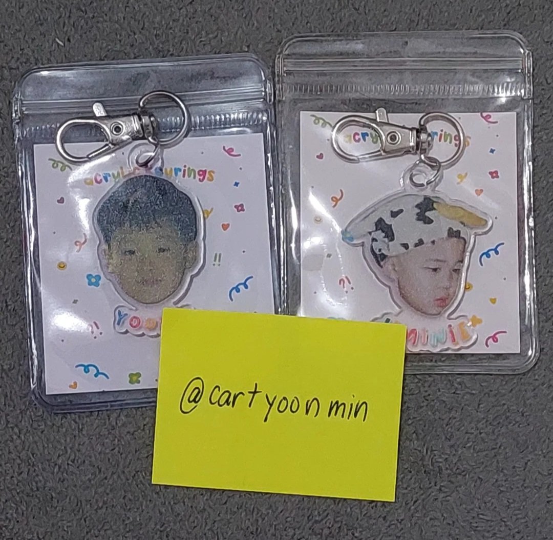 cartyoonmin's tweet photo. wts lfb yoongi jimin yoonmin baby keyring and button pins

keyrings - 250, 125 ea
button pins - 300 , 75 ea
set - 500

- 9/10 condi, unused
- keyrings from lhscart, pins from daebak.stickerss https://t.co/os3yarBKvo