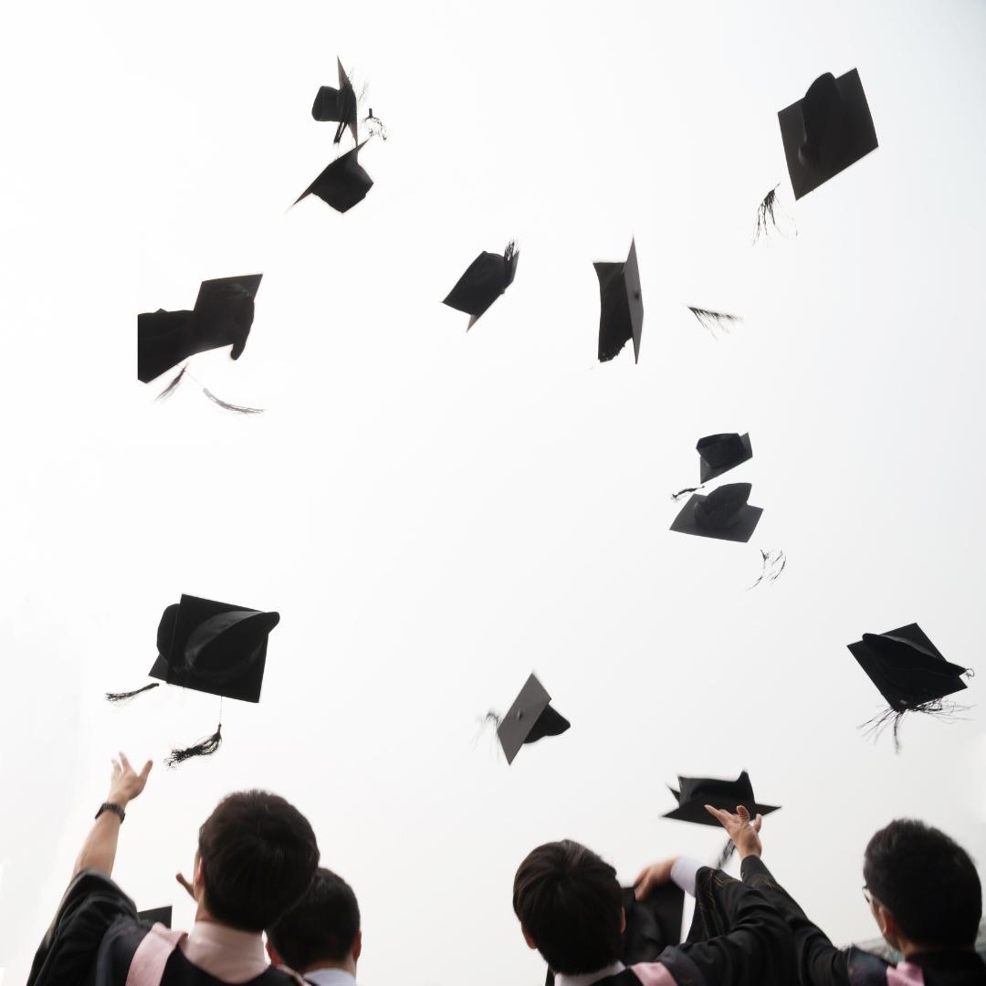 BaylorClub's tweet photo. Congratulations to all the Baylor students who are graduating today and tomorrow! https://t.co/xNsdRVRNH9