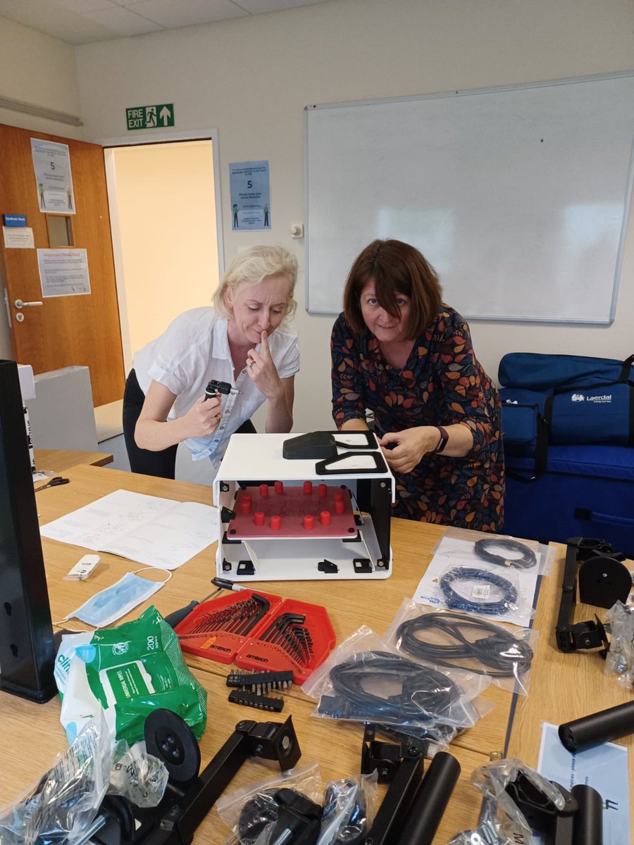 paton_catie's tweet photo. @Inovusmedical @louiserkellison @Ev_ferg @mihaigherge and we have #inovus #AR #VR kit almost ready to use ! https://t.co/H9l7Ekicmw
