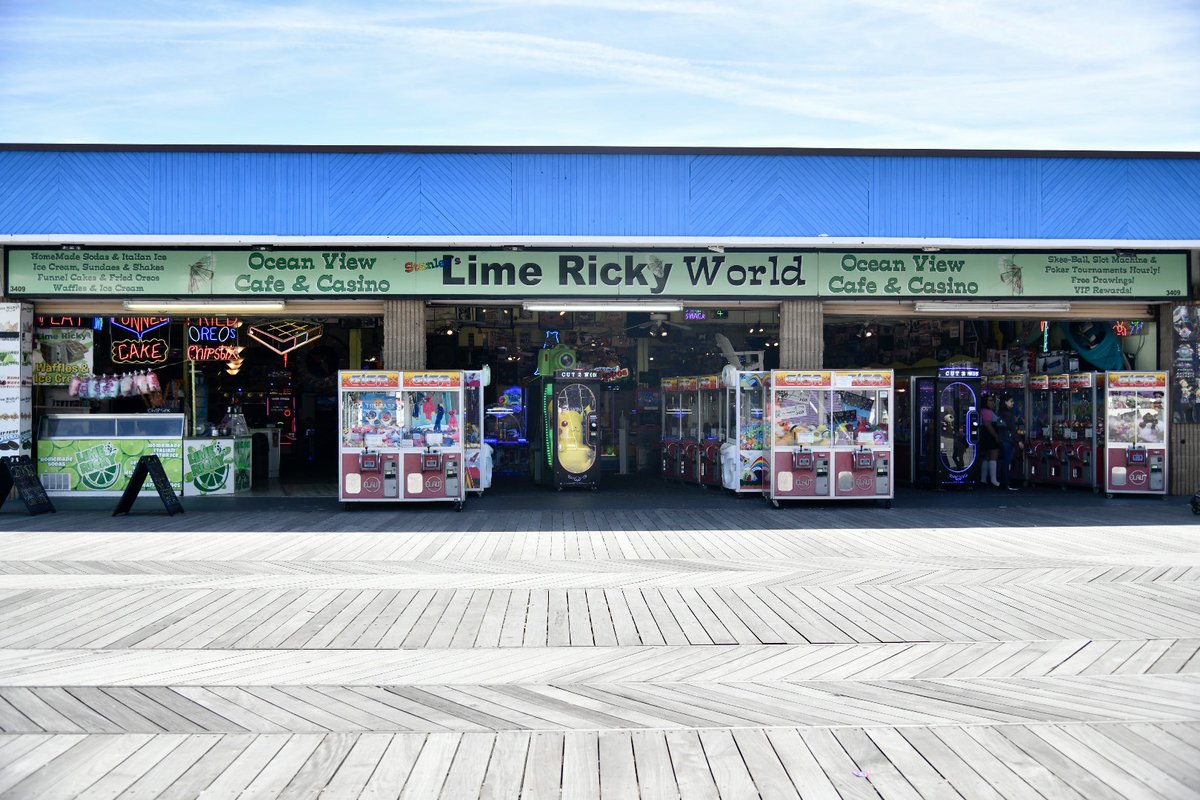 DoWildwoodNJ's tweet photo. ~An absolute must try is their signature Lime Ricky Drink! 🥤
*My favorite is the Grape Lime Ricky! 🍇 🤤

#DOOWW #wildwoodnj #wildwoodboardwalk #wildwoodsboardwalk #wwnj Lime Ricky World #boarwalkfood #boardwalkfun #grapelimericky https://t.co/74dGbuhUPD