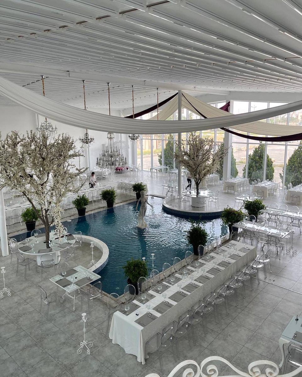 visitebl's tweet photo. Unforgettable dining experience via Asti Jilamo restaurant.
For reservation call us on 07518008000 or 07519009000
#VisitErbil #Erbil #AstiJilamo #ErbilRestaurant #ErbilFineDining #WhereErbil #ErbilWeekend #DreamCityErbil #ههولێر #اربيل https://t.co/TGICwRB54a