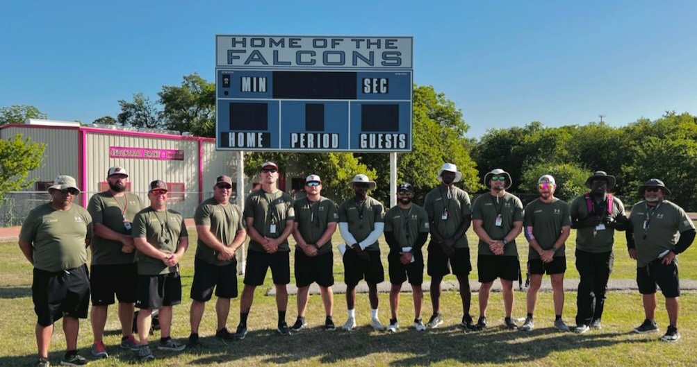 Coach Starin (@coachstarin) on Twitter photo GREAT coaches, GREAT humans, GREAT friends‼️
<a href="/Coachgonzalesf/">Frank Gonzales Jr</a> <a href="/CoachDre88/">CoachDre88</a> <a href="/CoachKallies/">Brandon Kallies</a> <a href="/AutenCoach/">coach_auten</a> <a href="/CoachRT_G/">Coach Gonzales</a> <a href="/erictruesdale15/">Eric Truesdale</a> <a href="/lopey369/">Adam Lopez</a> <a href="/Kimothydjones86/">Kimothy Jones</a> <a href="/CoachWilliamsDB/">Jamarkese Williams</a> <a href="/CoachHernandez4/">Coach Hernandez, M.S.</a> <a href="/MicaelaSudolcan/">Micaela Sudolcan</a> 's husband @ J. Wiggins <a href="/KarenWagnerHSFB/">Wagner T-Bird Football</a>
#T3 ❤️🖤🏈 GREAT coaches, GREAT humans, GREAT friends‼️
<a href="/Coachgonzalesf/">Frank Gonzales Jr</a> <a href="/CoachDre88/">CoachDre88</a> <a href="/CoachKallies/">Brandon Kallies</a> <a href="/AutenCoach/">coach_auten</a> <a href="/CoachRT_G/">Coach Gonzales</a> <a href="/erictruesdale15/">Eric Truesdale</a> <a href="/lopey369/">Adam Lopez</a> <a href="/Kimothydjones86/">Kimothy Jones</a> <a href="/CoachWilliamsDB/">Jamarkese Williams</a> <a href="/CoachHernandez4/">Coach Hernandez, M.S.</a> <a href="/MicaelaSudolcan/">Micaela Sudolcan</a> 's husband @ J. Wiggins <a href="/KarenWagnerHSFB/">Wagner T-Bird Football</a>
#T3 ❤️🖤🏈