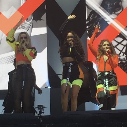 sweetenedleigh's tweet photo. how lucky am i to have something that makes saying goodbye so hard #LittleMixLastShow https://t.co/kd6zXagdgx