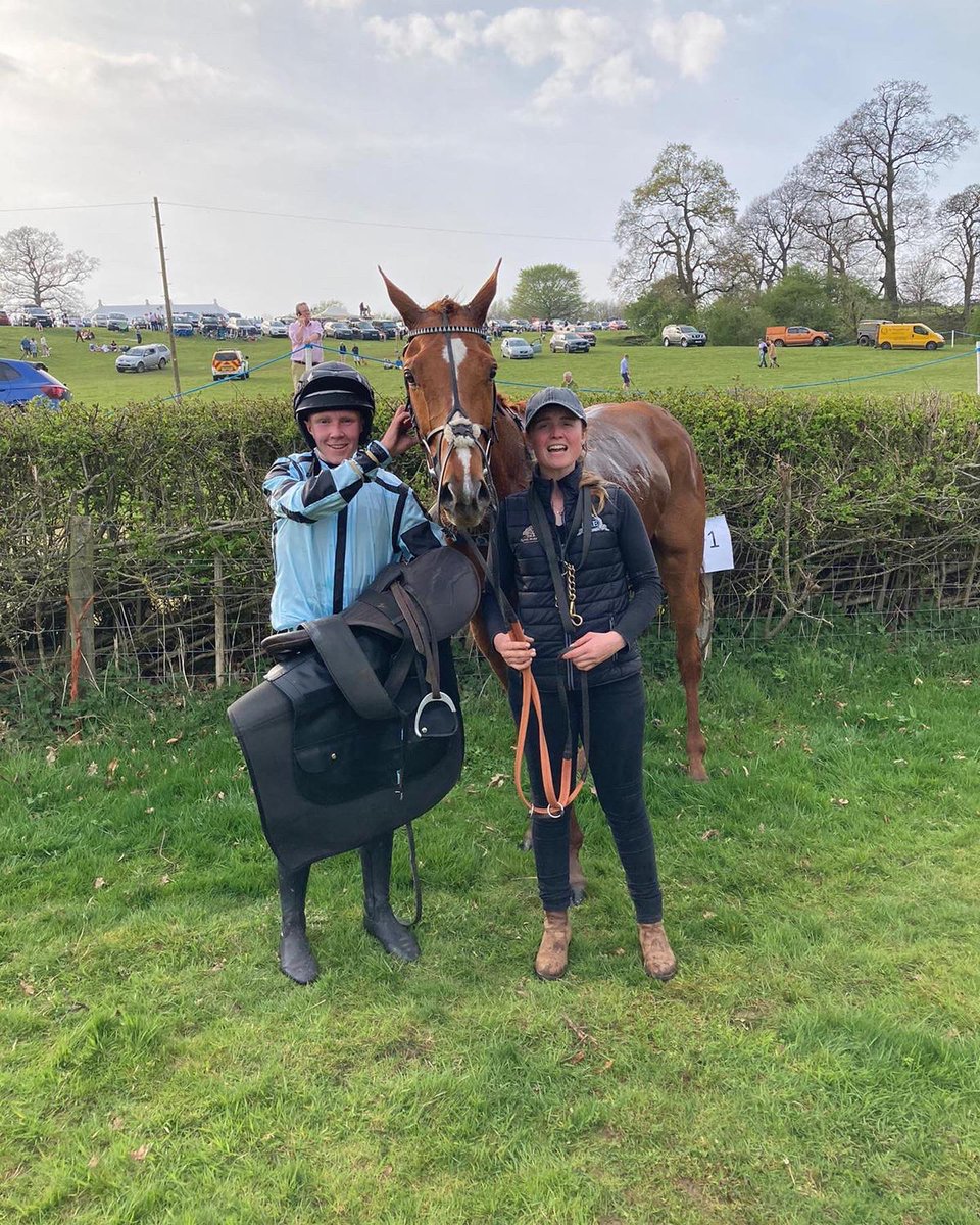 BeswickBrothers's tweet photo. Good Boy heads to @AintreeRaces this evening to try and follow up his good point to point bumper win at Sandon. A competitive race so hopefully he can run well 🤞🏻 best of luck @GandTRacing & @fgmitchell1994 who takes the ride #lotsofpotential #goodboy https://t.co/M6s7GYt2Dv