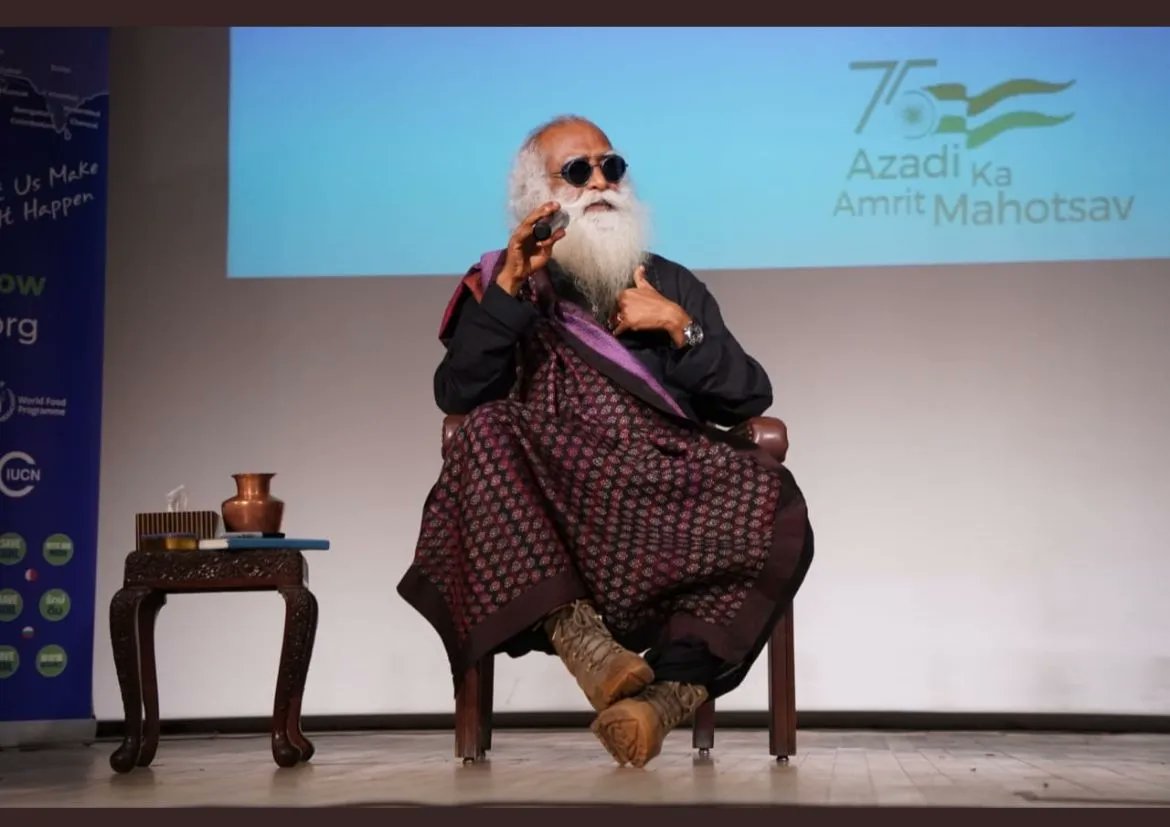 DQliving's tweet photo. #InsideDQ On May 12th, @IndianEmbRiyadh organized a Distinguished Speaker Series event in which @SadhguruJV, founder of the nonprofit organization @ishafoundation, talked about the Save Soil movement and its relevance in Saudi Arabia. https://t.co/mpgrhQjVtn
@cpsavesoil https://t.co/EsJNLxvplS