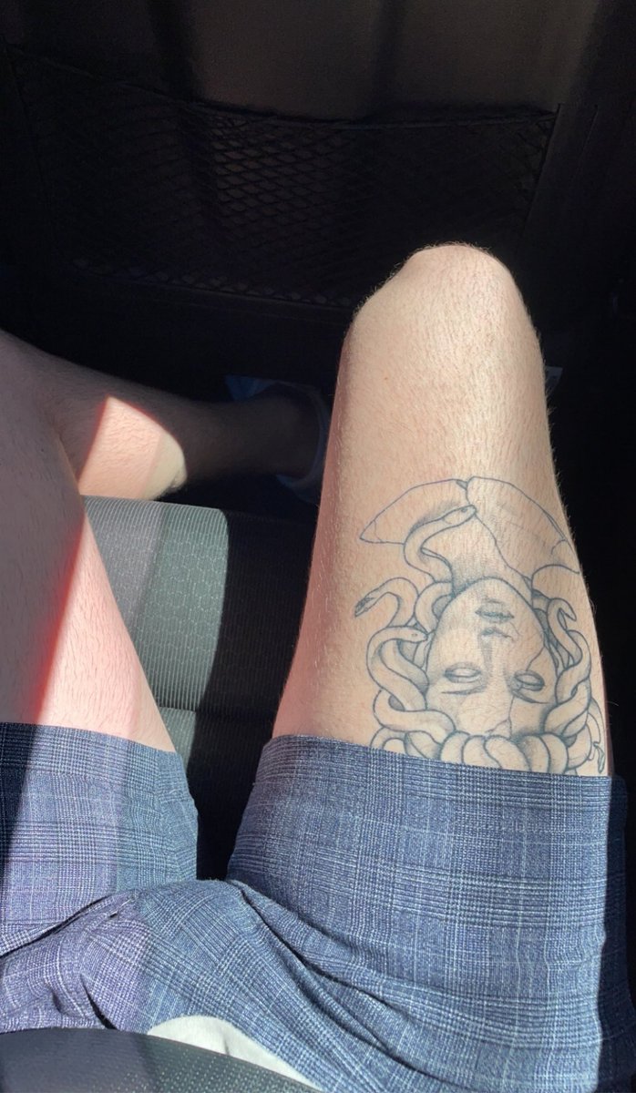 queenkbabes's tweet photo. Shorts season is here baby ☀️ https://t.co/kt2SLdCqkl
