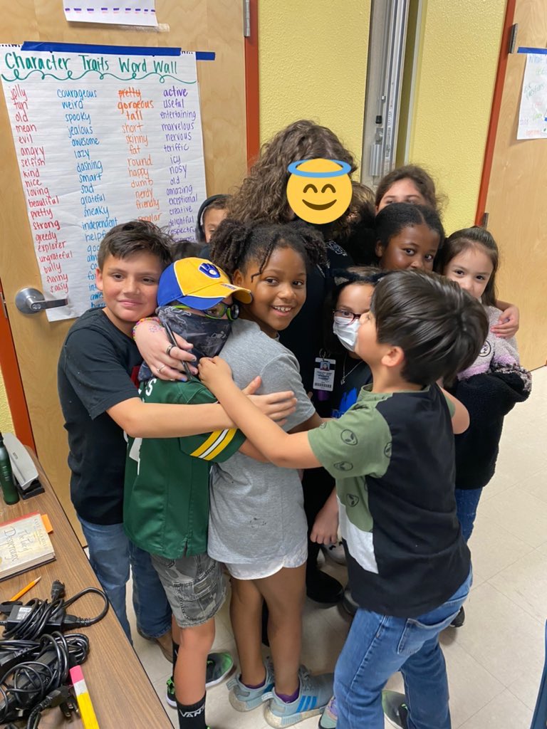 magicalmrsgill's tweet photo. We said goodbye to our student intern today. Thank you to @NISDHarlan, it was amazing to be able to work with these high school students who express interest in the teaching profession. Good luck to her and enjoy your senior year! 🍎🎉🥳 @NISDHenderson @3rdRangers https://t.co/ONxObVPp0S