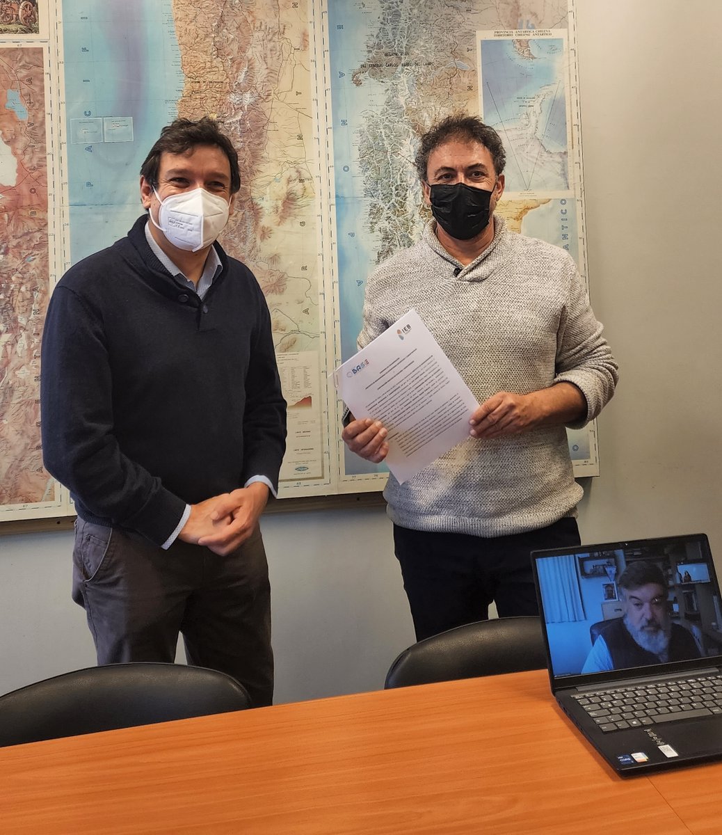 Instituto Milenio BASE (@mileniobase) on Twitter photo ¡Colaboración que avanza!👏 hoy realizamos la firma de un convenio con el Instituto de Ecología y Biodiversidad <a href="/IEBChile/">Instituto de Ecología y Biodiversidad - IEB</a>, equipo colaborador @milenioBASE.
Estuvieron presentes nuestro Director, Elie Poulin; Directora Alterta, Julieta Orlando; y Directora Ejecutiva, Yasna Pardo. ¡Colaboración que avanza!👏 hoy realizamos la firma de un convenio con el Instituto de Ecología y Biodiversidad <a href="/IEBChile/">Instituto de Ecología y Biodiversidad - IEB</a>, equipo colaborador @milenioBASE.
Estuvieron presentes nuestro Director, Elie Poulin; Directora Alterta, Julieta Orlando; y Directora Ejecutiva, Yasna Pardo.