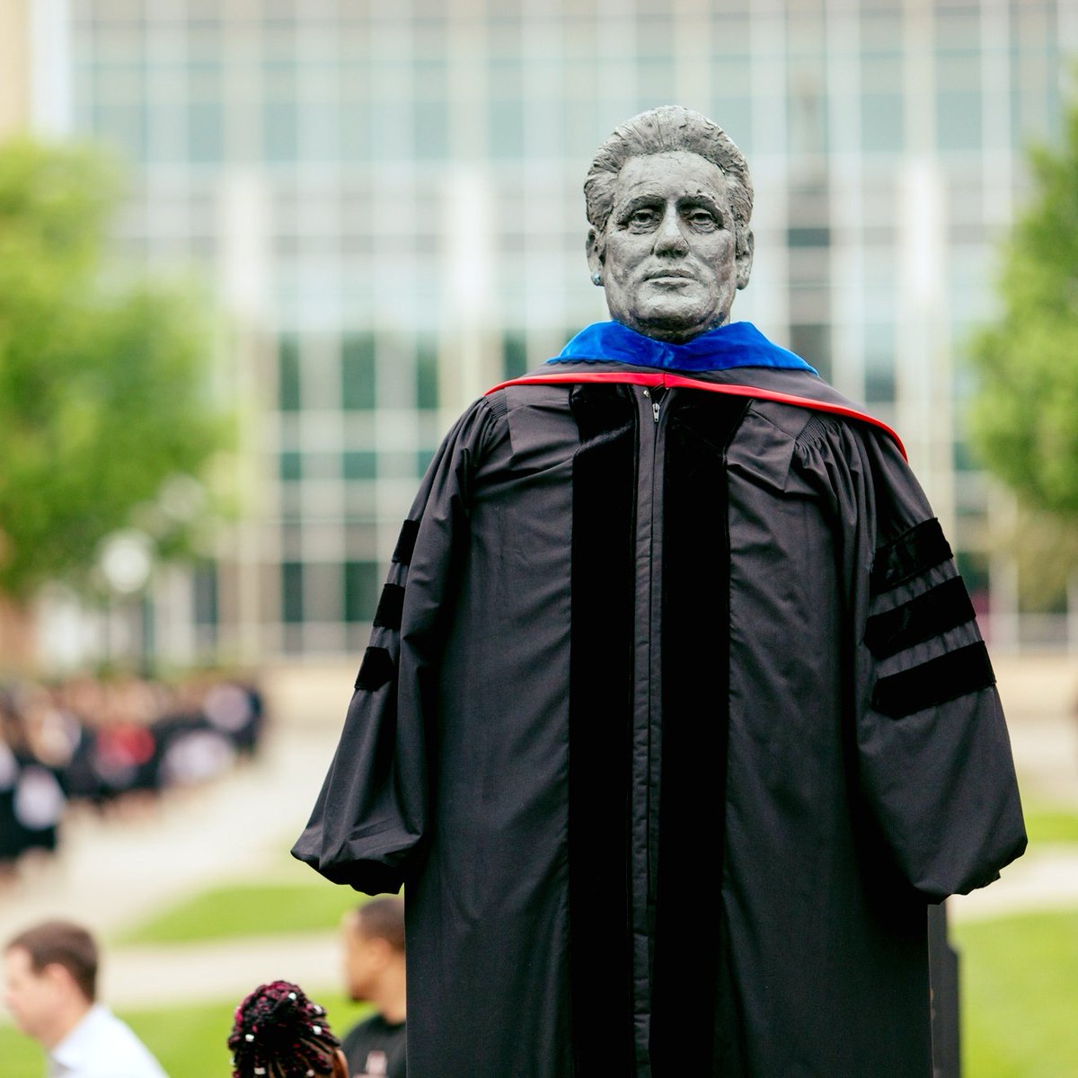 HamlineAlumni's tweet photo. Today we celebrate the Class of 2022! This is your moment - soak up every second. We are so incredibly proud of you and are thrilled to welcome to the alumni community! Congratulations! #ForeverAPiper https://t.co/LTQU85JusD