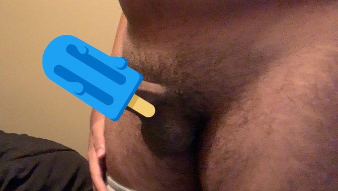 THE QUALITY GOT SO MUCH WORSE LOL here&rsquo;s a couple pics to make up for that<3 tip  for uncensored $peebugz