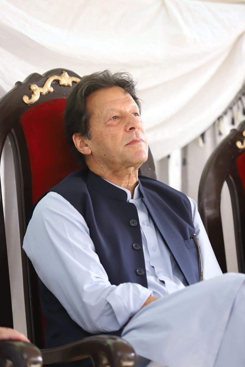 Naeemkhan_6261's tweet photo. @Lalika79 Our es bat main koi shak nahe..
Mard sirf Niazi hai.
Imran hamre jaaan
#WhyScaredOfElections
#iamimrankhann
#MarchAgainstImportedGovt
#BajwaSurrender
#BehindaYouskipper
#امپورٹڈ_حکومت_نامنظور
#پاکستان_کتنے_میں_بیچاا https://t.co/ubURGESAhO