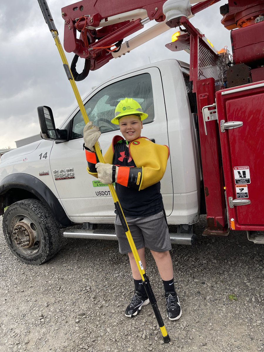 NEN5thgrade's tweet photo. Great career day, @NEN_Counselor! It was a little wet, but we enjoyed it! https://t.co/qDND1kBmey