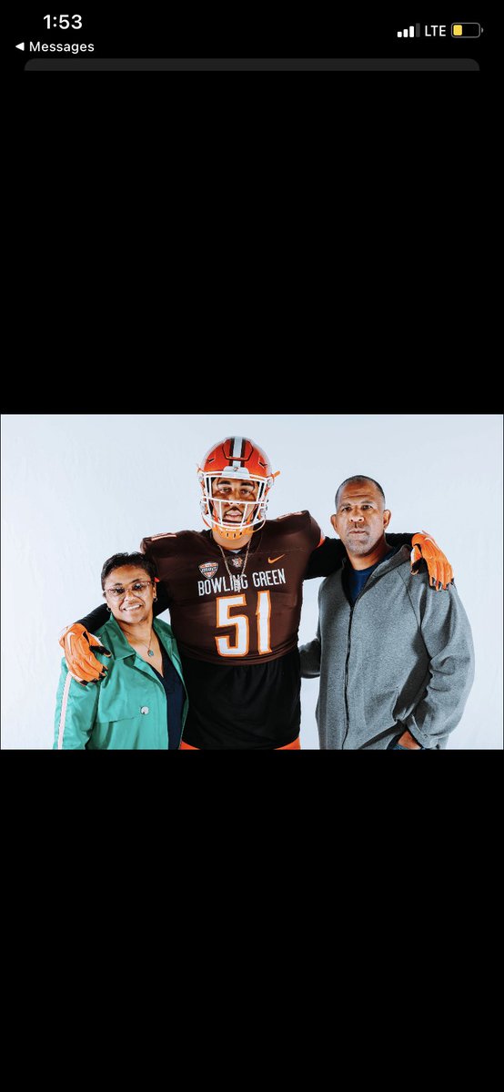 KVNGCED🐯‼️ (@cedricdunbar_51) on Twitter photo This next chapter is the start of sumin great 🤝💯<a href="/CoachHedden/">Chris Hedden</a> @BGathletics <a href="/BG_Football/">BGSU Football</a> This next chapter is the start of sumin great 🤝💯<a href="/CoachHedden/">Chris Hedden</a> @BGathletics <a href="/BG_Football/">BGSU Football</a>