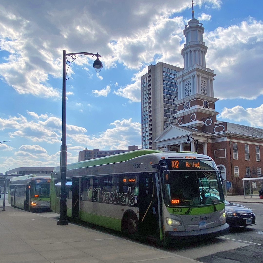 CTfastrak's tweet photo. #HartfordHasIt and CTfastrak will get you there for FREE! 🏙️ 🚎
#CTfastrak #Connecticut #CT #FareFree #StateImIn #ThingsToDoCT #TakeTransit #Hartford https://t.co/hfIJHWzN1M