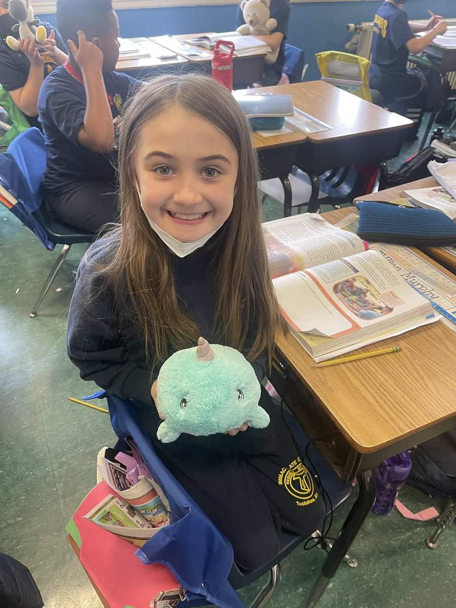 MrsSchmid_ICS's tweet photo. It's Furry Friend Friday! @icschool_online https://t.co/C0B7Fv5TyD