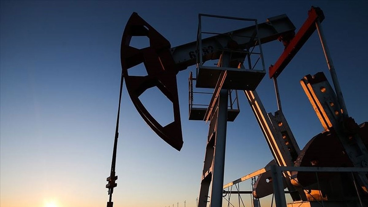 Iraq moves crude supplies from its core customer base in Asia to refineries in Europe.
Read more about it here - rebuildingiraq.net/news/view/1564…

#rebuildingiraq #iraq #crudeoil #oilandgas #crudeoiltrading #russianoil