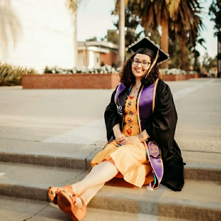SSSCLU's tweet photo. Thank you friends for all the memories!! 💛💜 Stay well!!
- Nayeli Caballero '22 https://t.co/GNRxZFiXKs