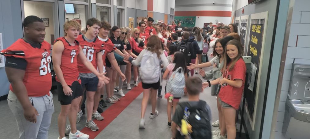 Heath Hawks Football tweet media