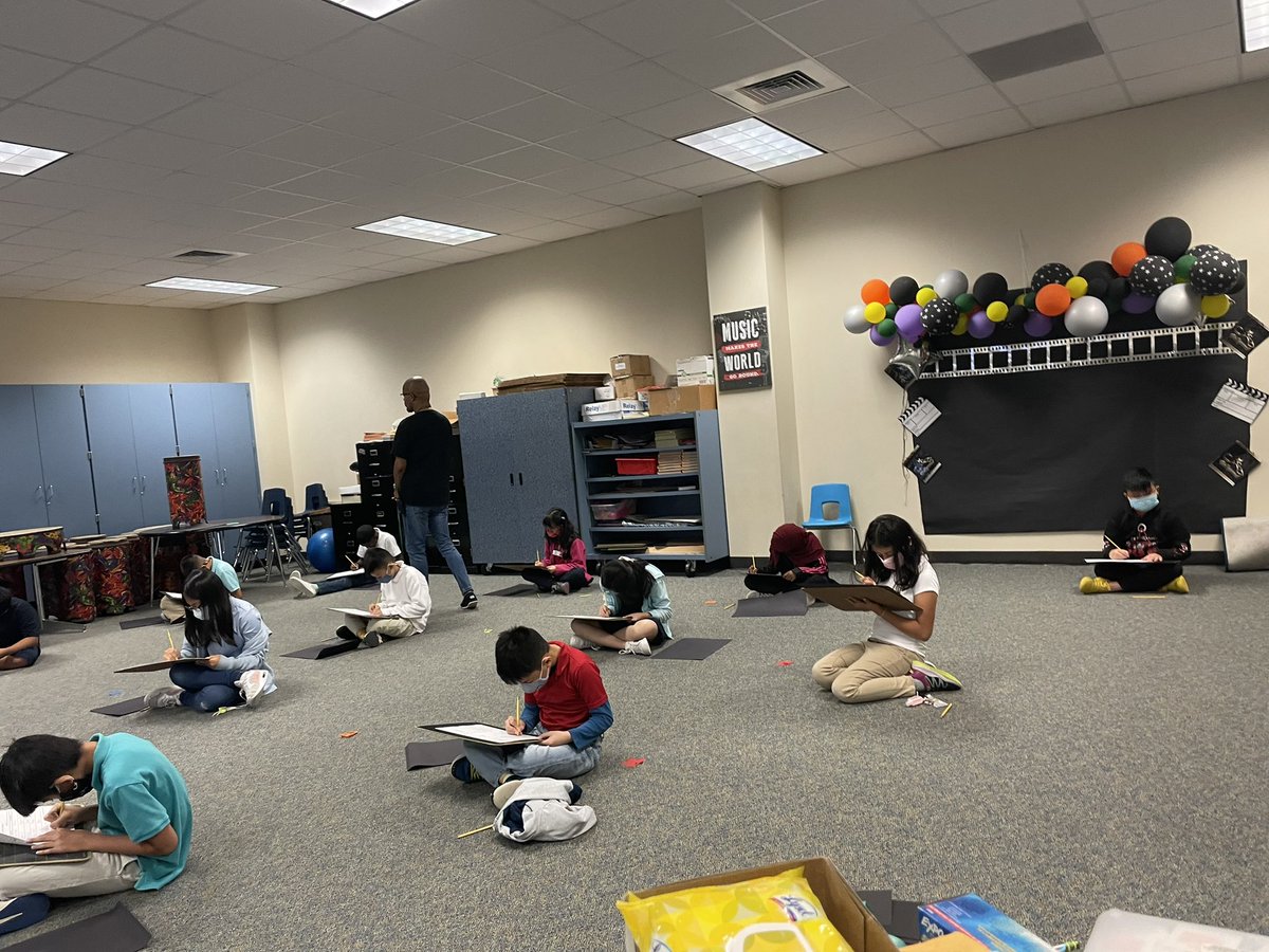 MahanayMusic's tweet photo. Our Alief Music Memory Olympics 4th graders were hard at work today!!! Not how we usually roll, but we got it done!! @BarrettMusic @Youens_Music @BooneElemMusic @BooneES_Music @MusicOutley @MrsKGay @Slack_HornMusic @sneed_music @MusicCummings @mcmurray_ms @MusicChancellor https://t.co/FfdPdlUrhY