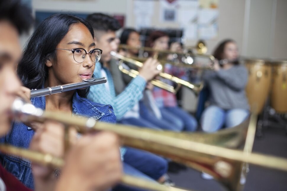 TheIvyEdge's tweet photo. Developing leadership through extracurricular activities is one of the core tenets of The Ivy Edge's methodology. Click on the article below to learn more about how colleges factor extracurriculars into admissions decisions. https://t.co/mAWiFSyBfG https://t.co/9WiODF0h94