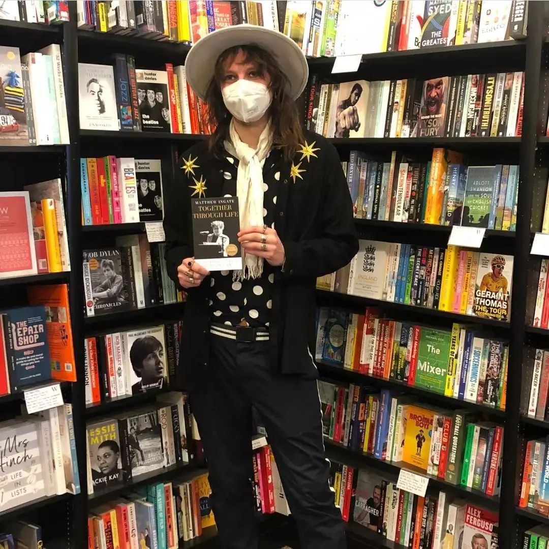 t0mbstoneblues's tweet photo. To win a free copy of Together Through Life: My Never Ending Tour with Bob Dylan, quote tweet this with your favourite Bob Dylan story and the hashtag #TogetherThroughLife. Winner to be chosen at random on May 24th.
https://t.co/4vcpyGIb0O https://t.co/uvaSAbUrEp